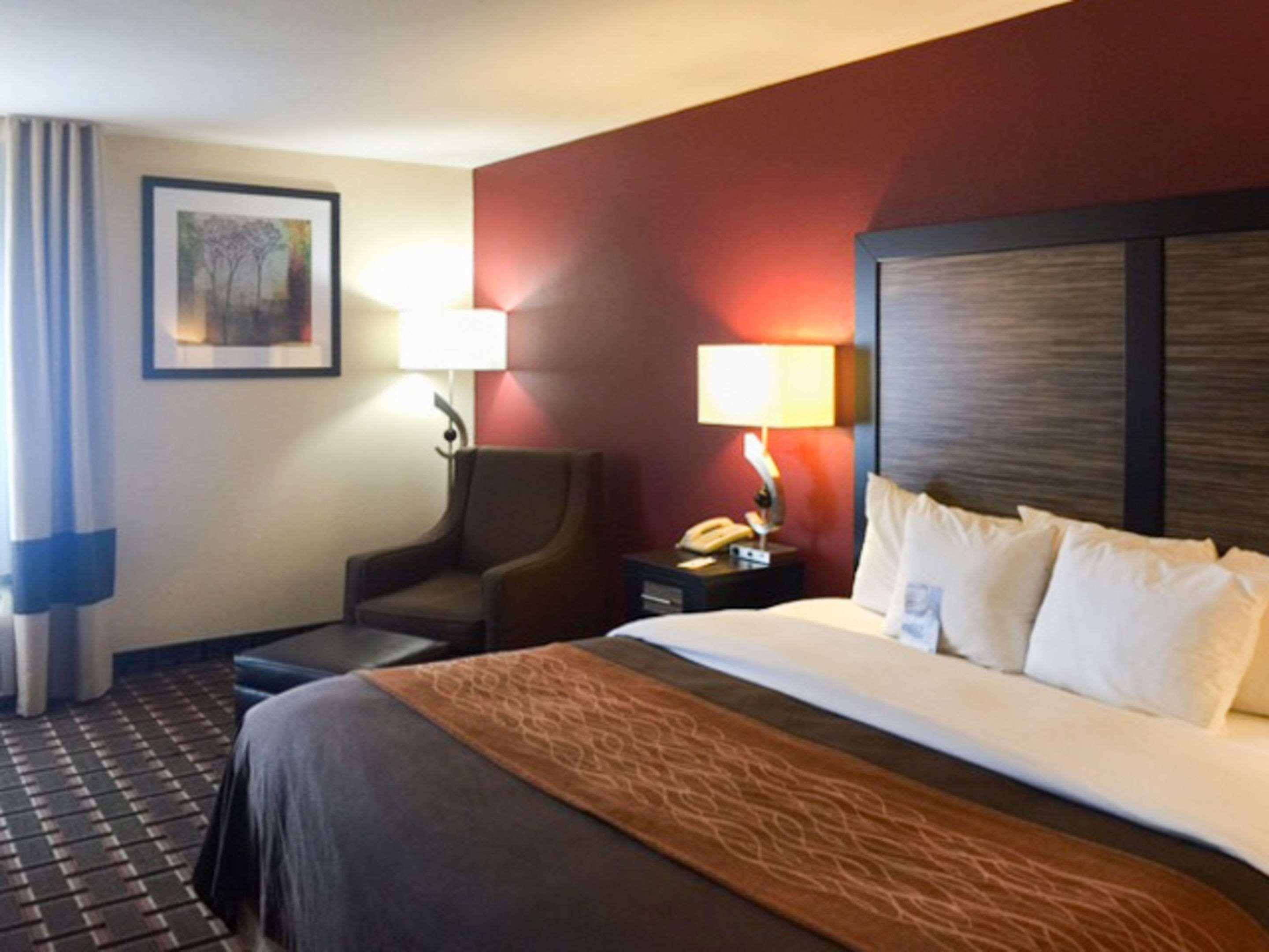 Inn Quality Edmund Pettus Bridge Area Selma